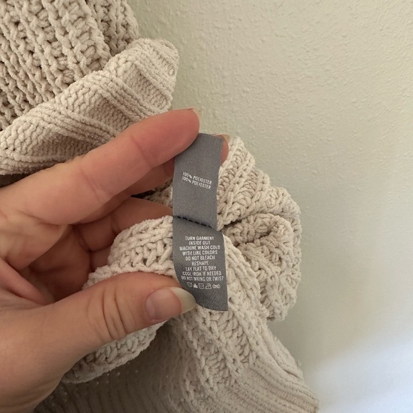 AERIE Chunky Knit Oversized Cowl Neck Sweater - Picture 8 of 9